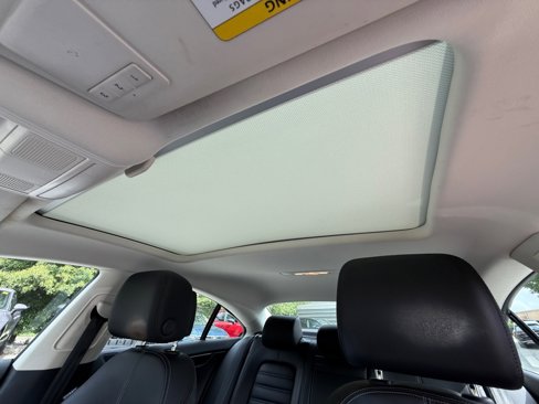 Used 2013 Volkswagen CC Lux image 23