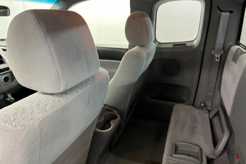 Used 2005 Toyota Tacoma PreRunner image 19