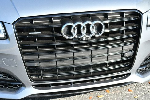 Used 2017 Audi A8 L 4.0T w/ Driver Assistance Package image 38