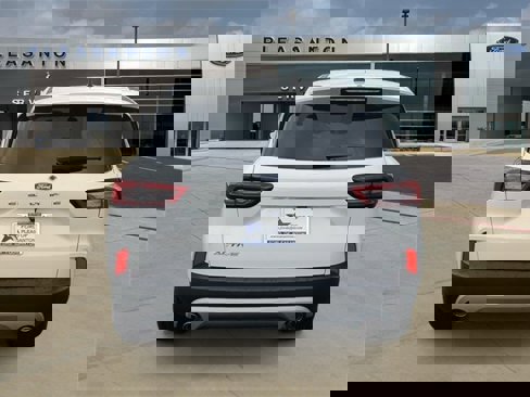 New 2025 Ford Escape Active image 4