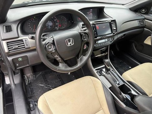 Used 2017 Honda Accord EX-L image 14
