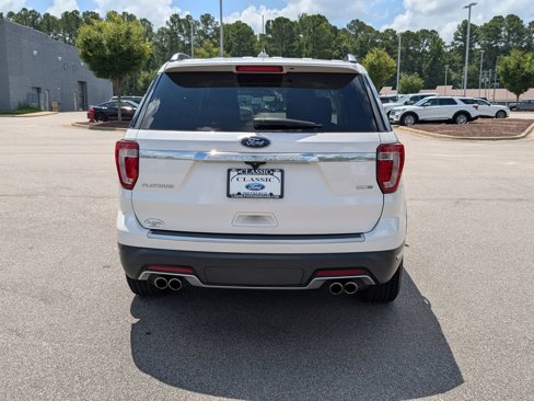 Used 2018 Ford Explorer Platinum image 8