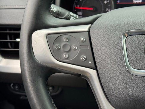Used 2024 GMC Terrain SLT image 29