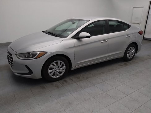 Used 2018 Hyundai Elantra SE w/ Cargo Package image 2
