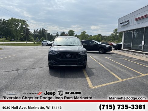 Used 2023 Ford Escape ST-Line image 3
