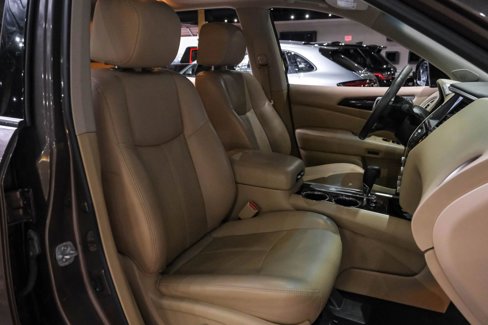 Used 2016 Nissan Pathfinder Platinum w/ Family Entertainment Package image 30