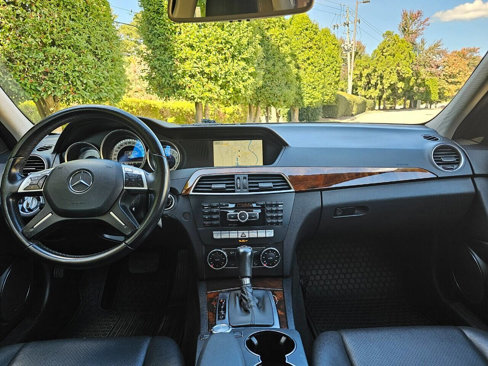 Used 2013 Mercedes-Benz C 300 4MATIC Sedan image 14