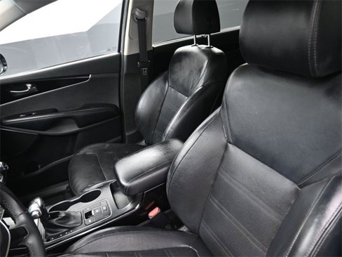 Used 2019 Kia Sorento SX image 33