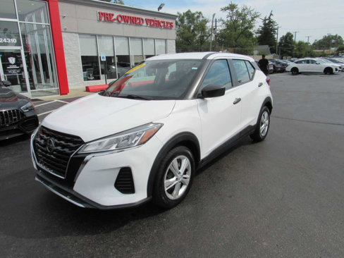 Used 2021 Nissan Kicks S image 2