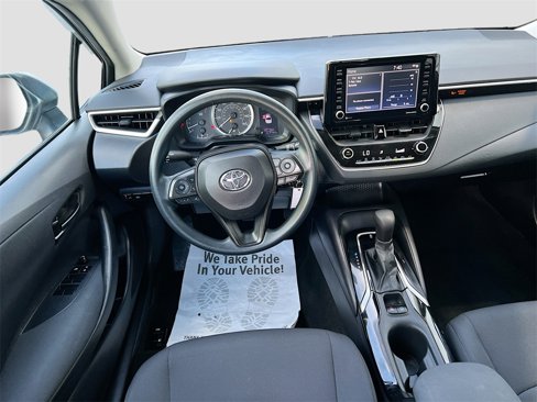 Used 2022 Toyota Corolla LE image 20