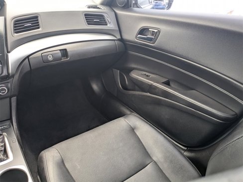 Used 2017 Acura ILX w/ Premium Package image 16