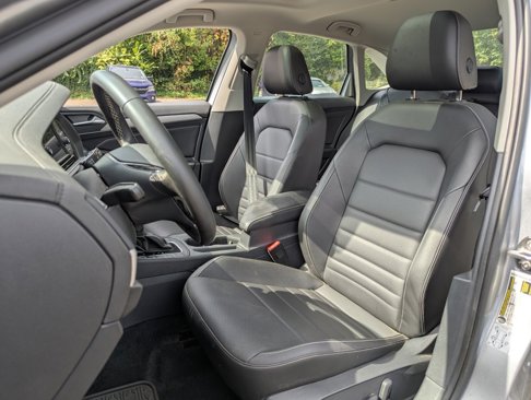 Certified 2021 Volkswagen Jetta SE w/ SE Cold Weather Package image 21