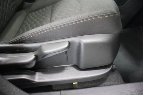 Used 2018 Chevrolet Equinox LT w/ Sun & Infotainment Package image 22
