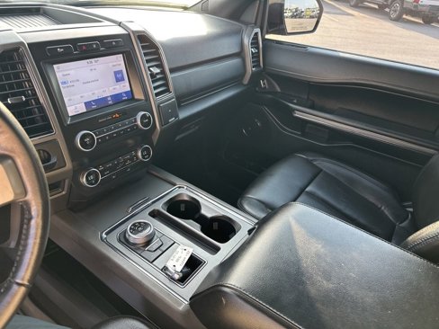 Used 2021 Ford Expedition XLT image 31