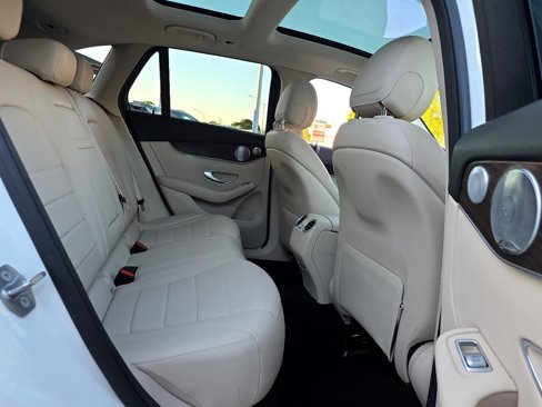 Used 2019 Mercedes-Benz GLC 300 4MATIC w/ Premium Package image 51