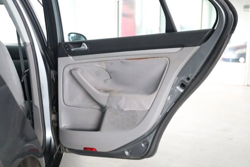 Used 2009 Volkswagen Jetta S image 17