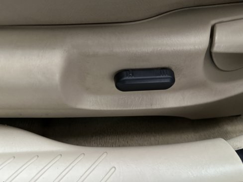 Used 2011 Ford Escape Limited w/ 302A Rapid Spec Order Code image 21