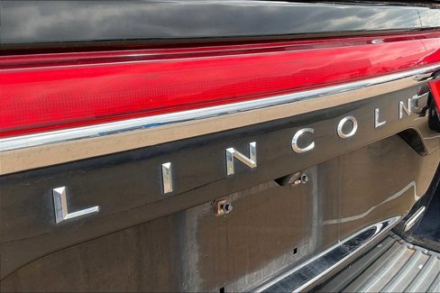 Used 2016 Lincoln Navigator L Select image 30