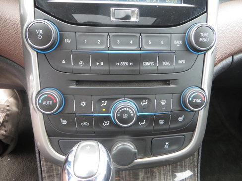 Used 2016 Chevrolet Malibu LTZ image 19