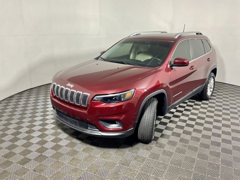 Used 2019 Jeep Cherokee Latitude w/ Cold Weather Group image 8