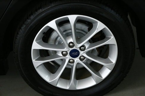 Used 2020 Ford Fusion SE image 39