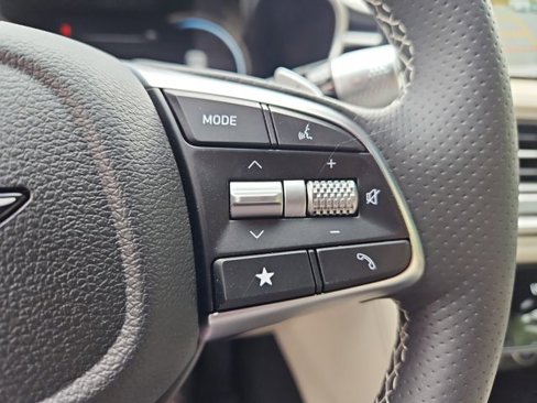 New 2026 Genesis G70 2.5T image 11