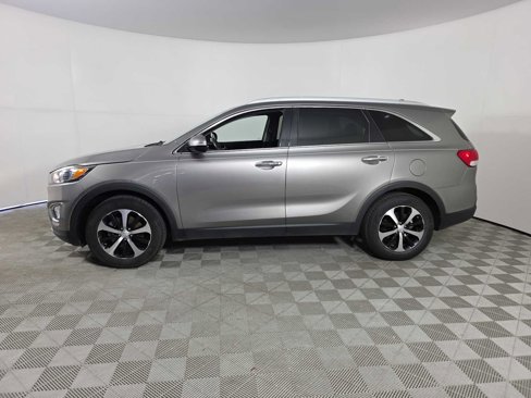 Used 2017 Kia Sorento EX image 4