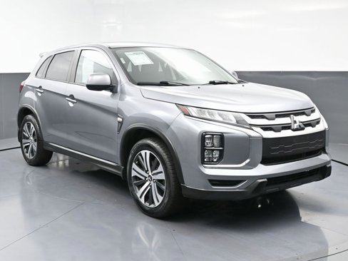 Used 2021 Mitsubishi Outlander Sport ES image 3
