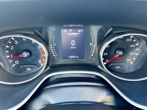 Used 2020 Jeep Compass Latitude w/ Cold Weather Group image 13