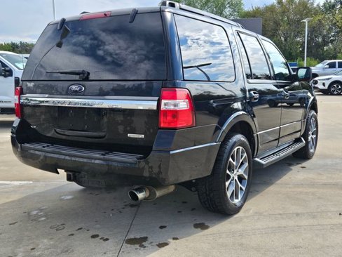 Used 2017 Ford Expedition XLT w/ Equipment Group 202A image 4