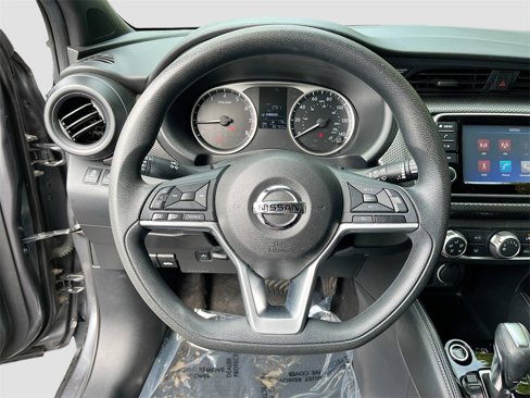 Certified 2019 Nissan Kicks S image 9