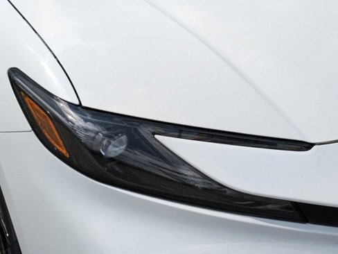 New 2025 Toyota Camry SE image 10