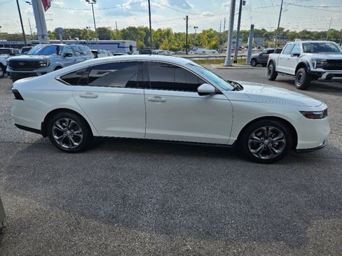 Used 2023 Honda Accord EX image 7