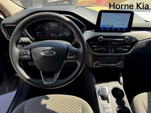 Used 2020 Ford Escape SE image 15