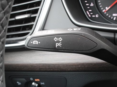 Used 2024 Audi Q5 2.0T Premium w/ Convenience Package image 28