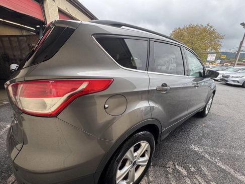 Used 2014 Ford Escape SE w/ Equipment Group 201A image 6