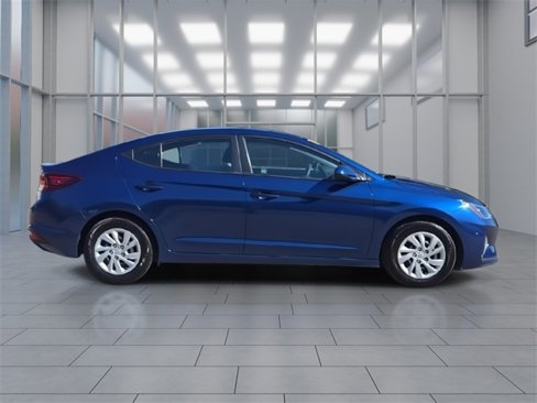 Used 2020 Hyundai Elantra SE image 9