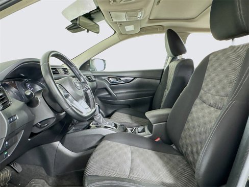 Used 2019 Nissan Rogue Sport SV image 10