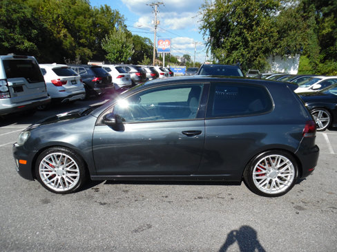 Used 2011 Volkswagen GTI 2-Door image 2