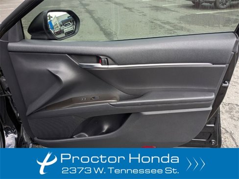 Used 2023 Toyota Camry SE image 37
