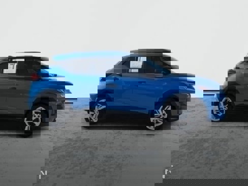 Used 2025 Nissan Kicks Play S image 9