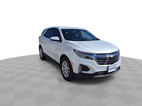 Used 2022 Chevrolet Equinox LT image 2