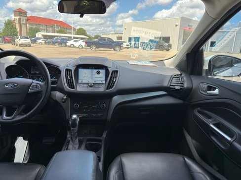 Used 2019 Ford Escape SEL image 15