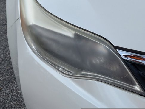Used 2017 Toyota Avalon Limited image 4