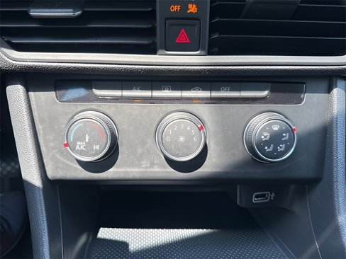 Used 2019 Volkswagen Jetta S w/ Driver Assistance Package image 17
