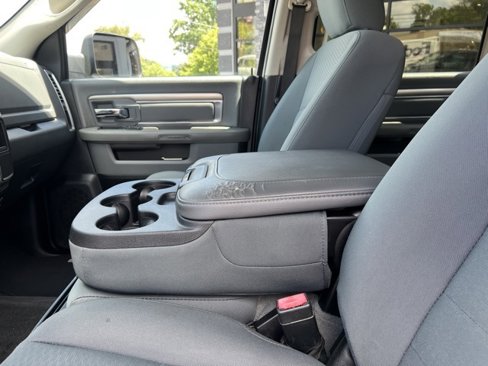 Used 2016 RAM 2500 SLT image 10