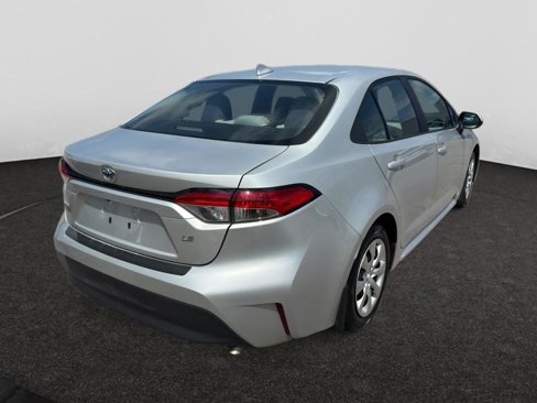 Used 2024 Toyota Corolla LE image 7