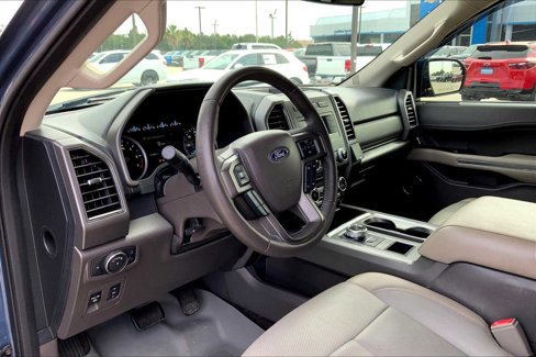 Used 2018 Ford Expedition XLT w/ Equipment Group 201A image 16