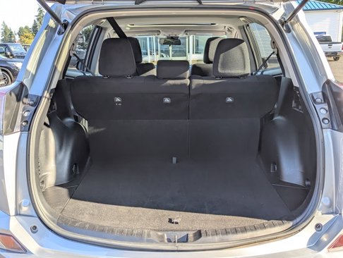 Used 2018 Toyota RAV4 XLE image 26
