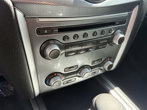 Used 2019 Nissan Pathfinder SL image 12